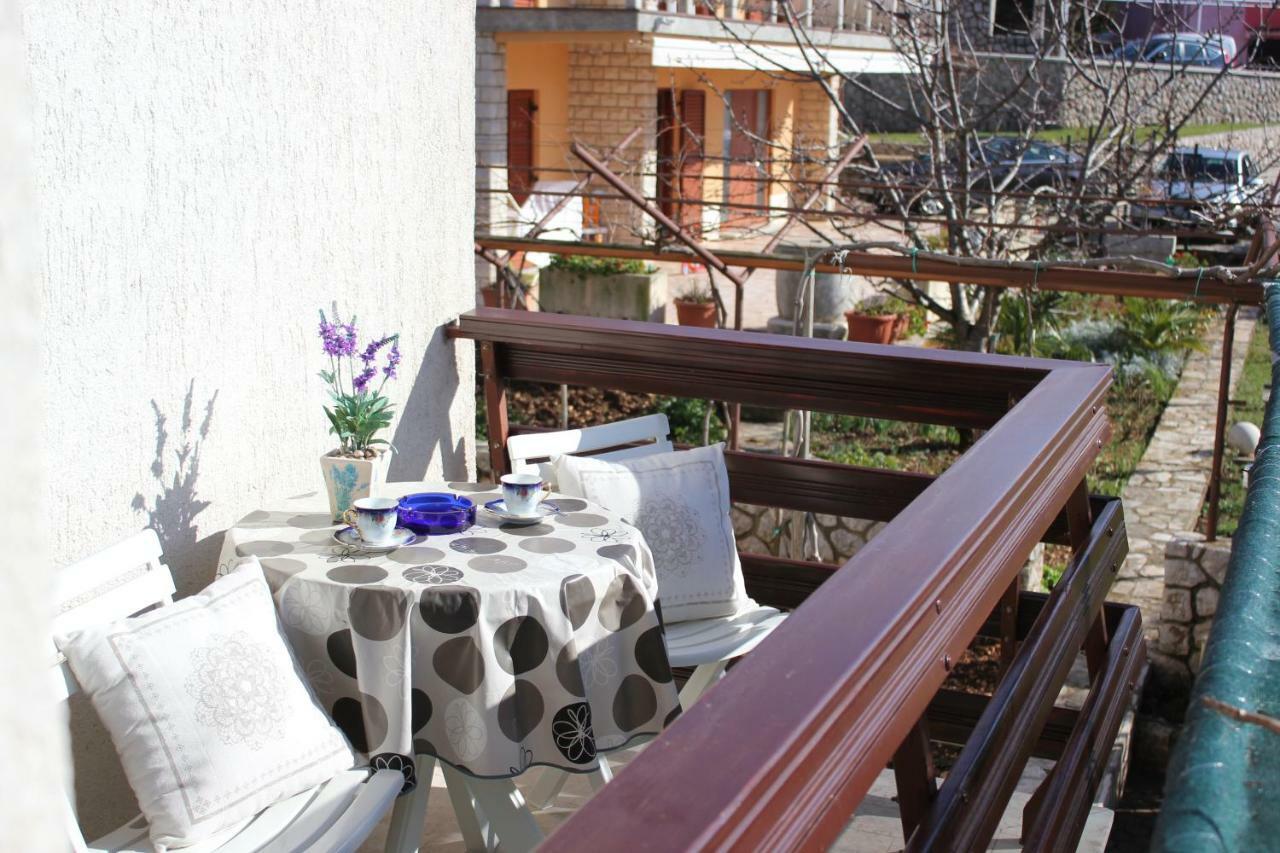 Apartmani Polonijo Nada Krk Town Esterno foto