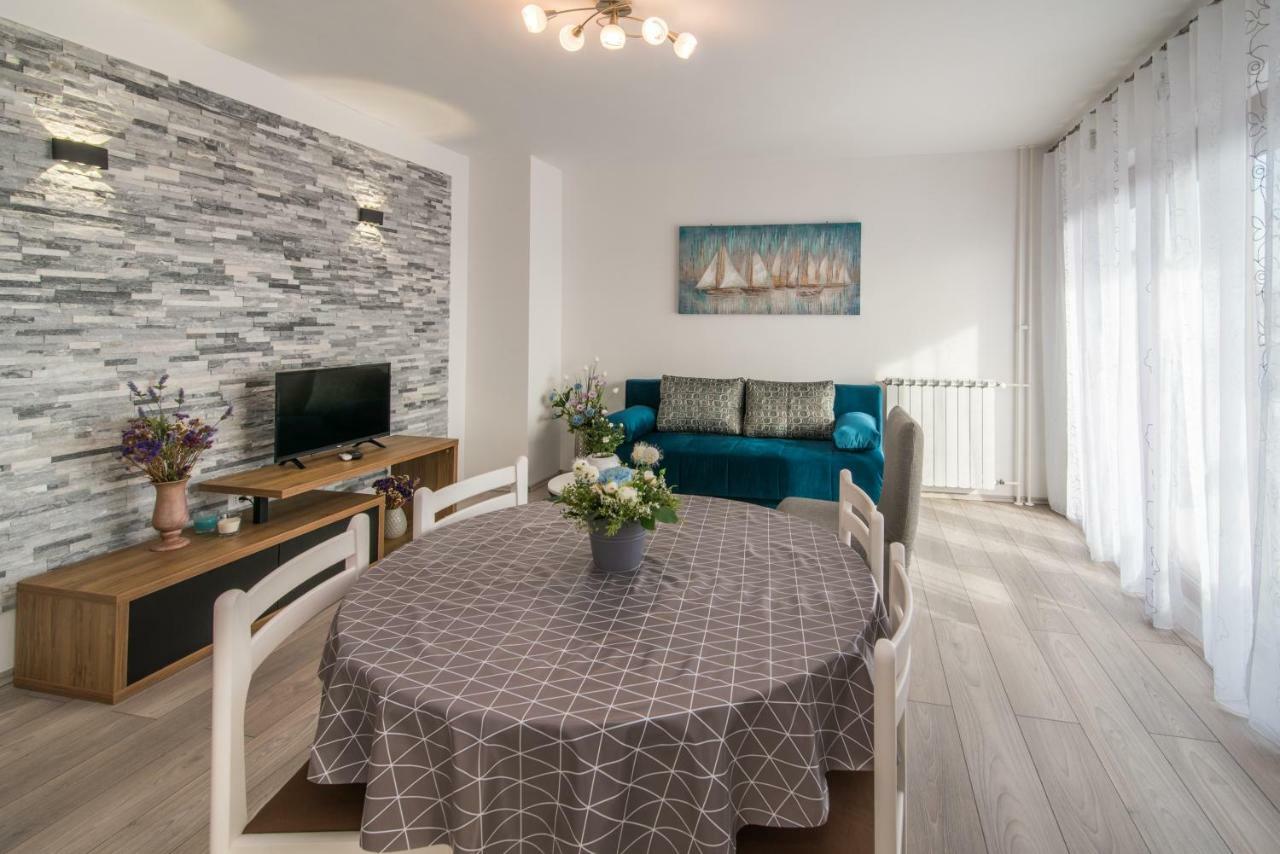 Apartmani Polonijo Nada Krk Town Esterno foto