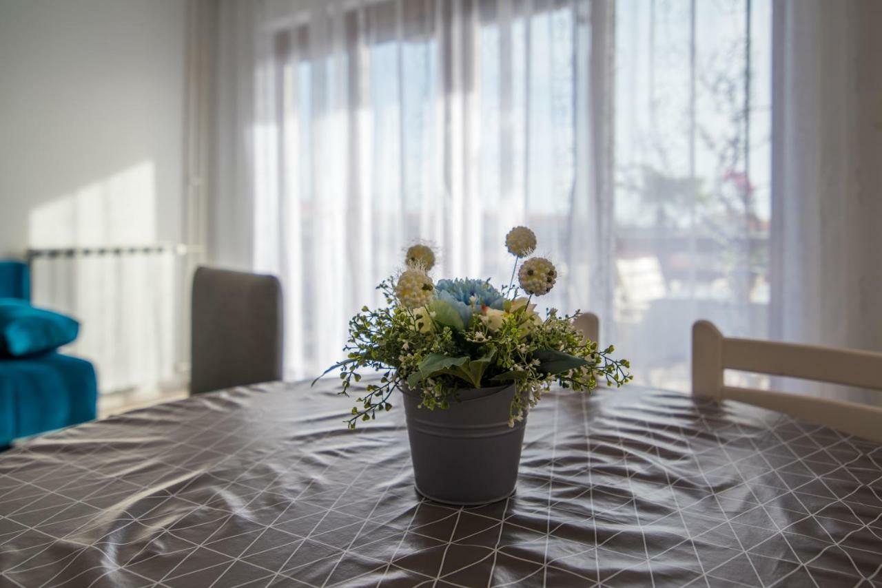 Apartmani Polonijo Nada Krk Town Esterno foto