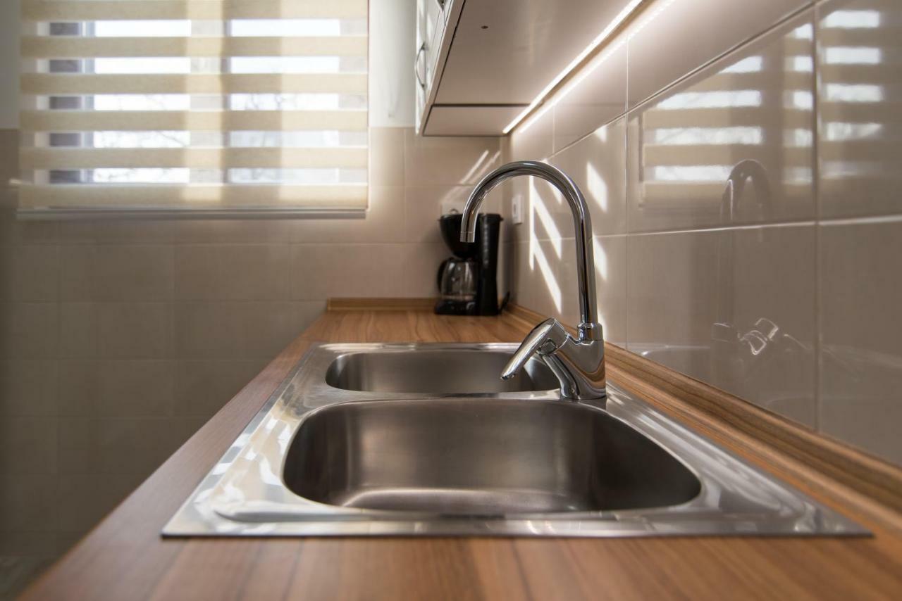 Apartmani Polonijo Nada Krk Town Esterno foto