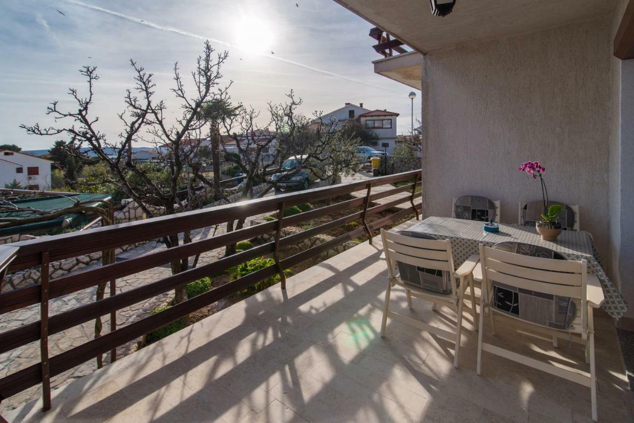 Apartmani Polonijo Nada Krk Town Esterno foto