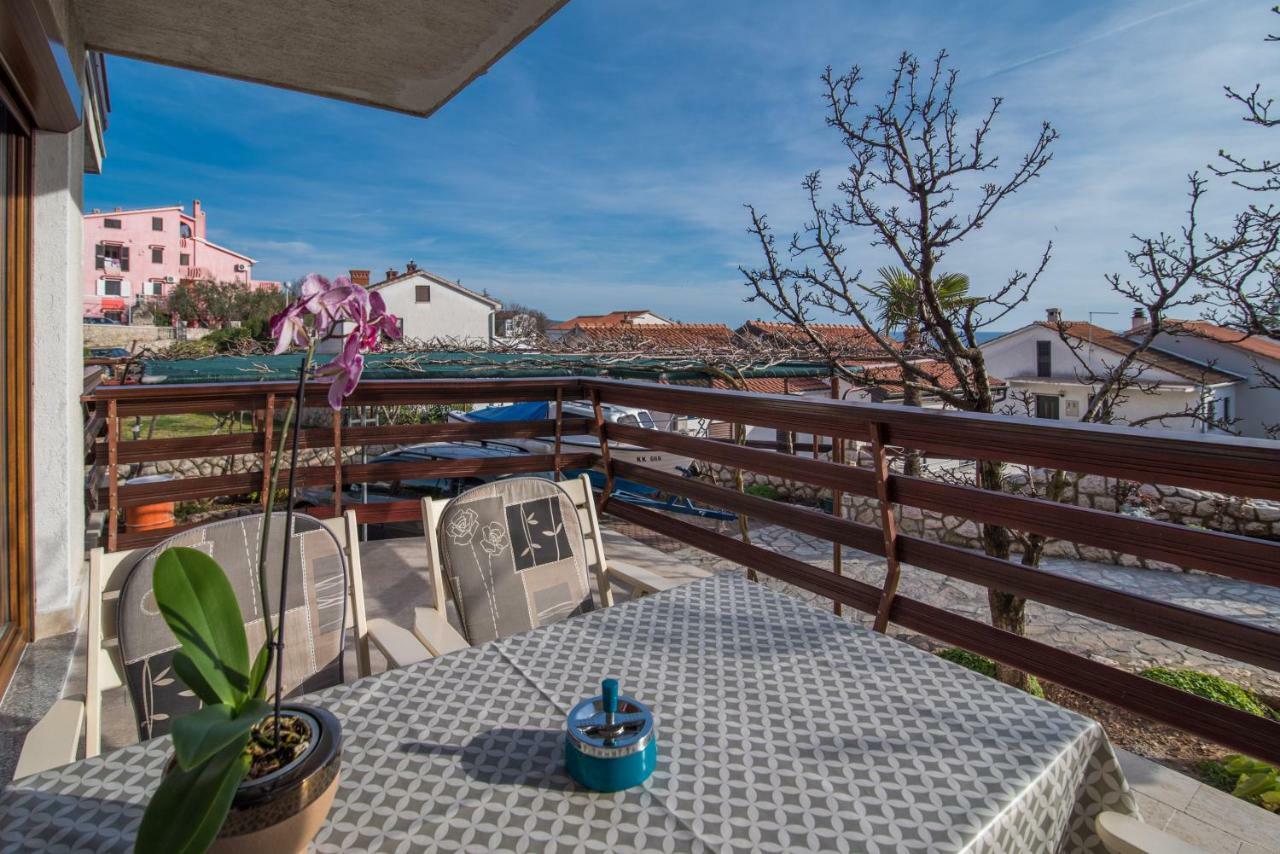 Apartmani Polonijo Nada Krk Town Esterno foto